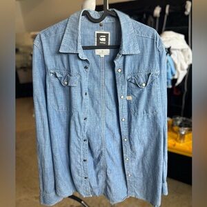 Nice shirt barely worn